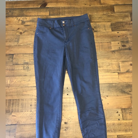 Maurices High Rise Navy/grey jeans - Picture 2 of 6